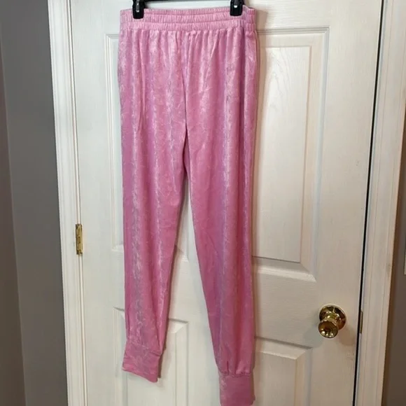 NWT Revolve Brand Generation Love Bubblegum Pink Ivy Joggers - Picture 10 of 13